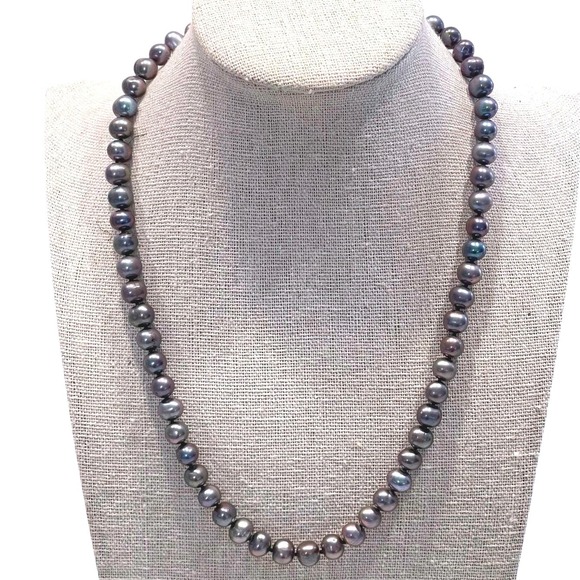 Jewelry - New Black Peacock Freshwater Pearl Necklace 18" 7-8mm with 14K Gold Clasp